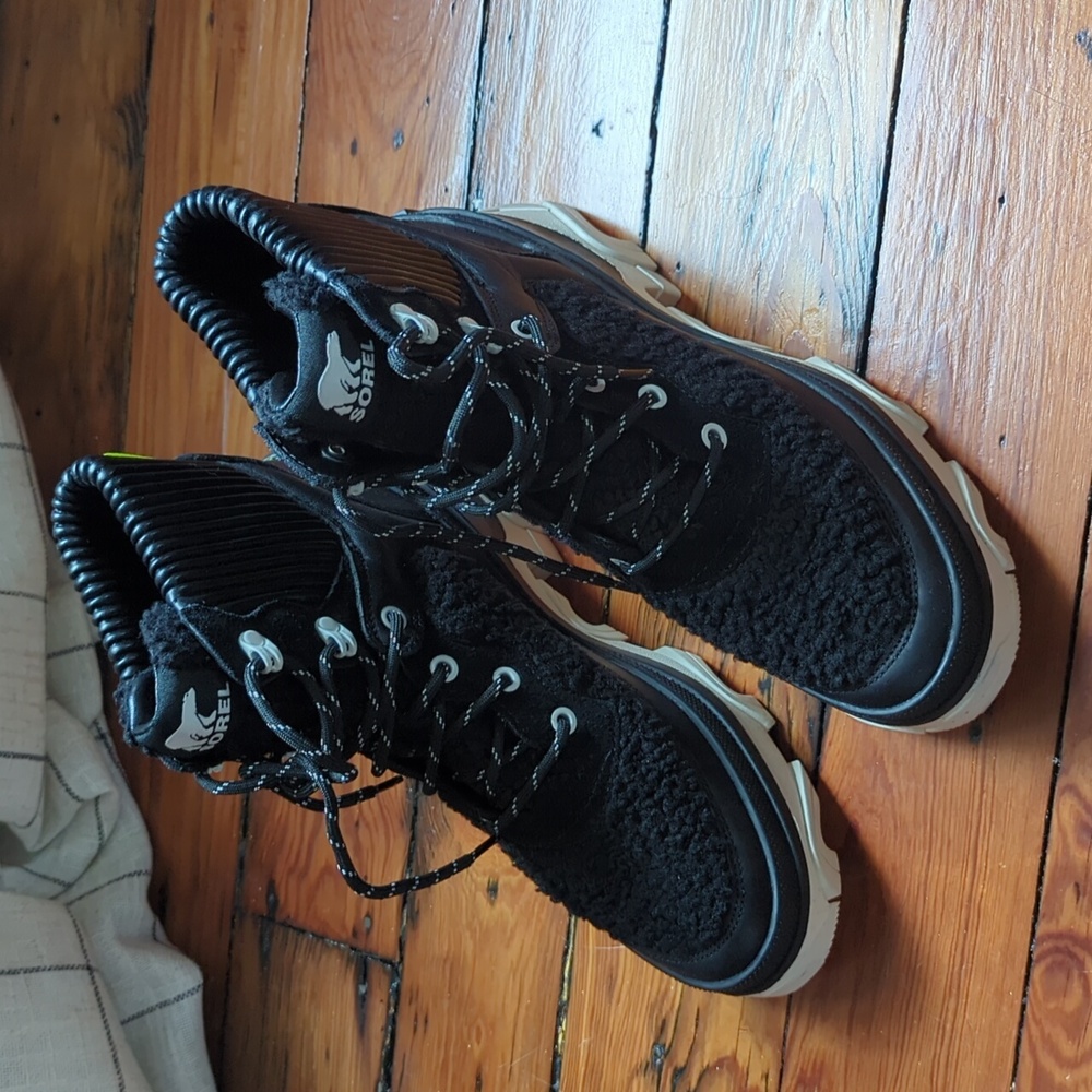 NWT Sorel Brex Boot Cozy Lace size 8
